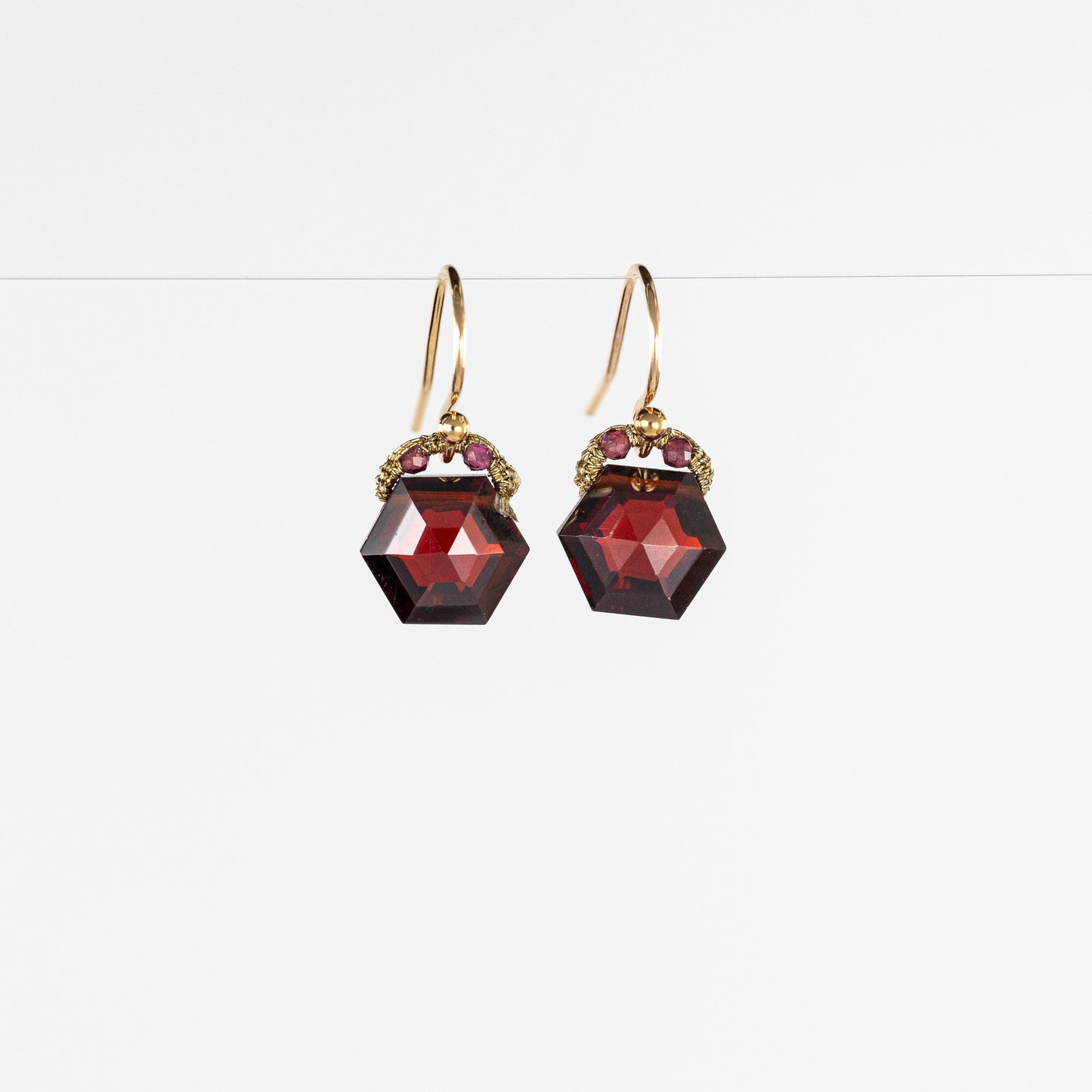 Load image into Gallery viewer, Danielle Welmond Petite Garnet Hexagon Drop Earring
