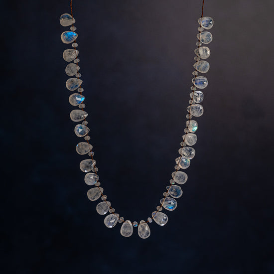 Load image into Gallery viewer, Moonstone Petal Necklace

