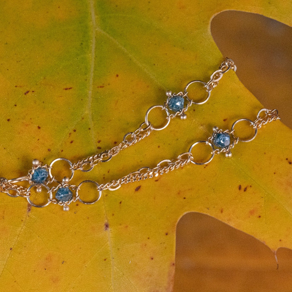 AMÁLI 18K Whisper Chain Bracelet in Blue Diamond