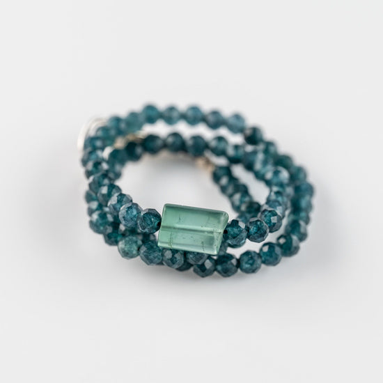 Load image into Gallery viewer, London Blue Quartz + Tourmaline Beaded Bracelet

