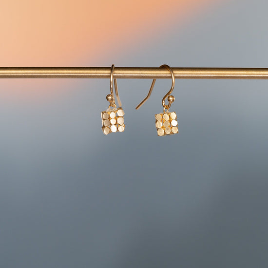 Load image into Gallery viewer, Danielle Welmond Woven Gold Square Bead Nugget Earrings
