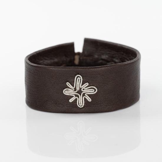 Snow Star Brown Bracelet on Wide Leather