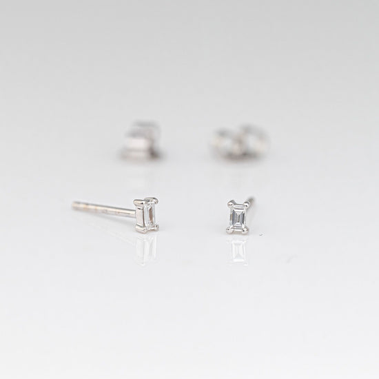 Load image into Gallery viewer, LIVEN 14K White Gold Diamond Baguette Post Earrings
