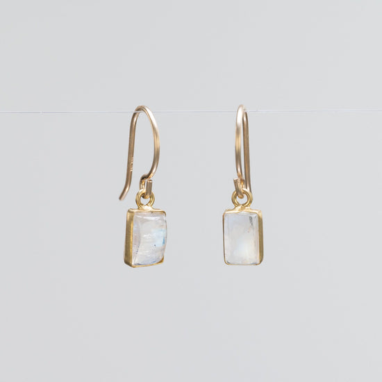 Load image into Gallery viewer, 18K Yellow Gold Tiny Dangle Moonstone Earrings
