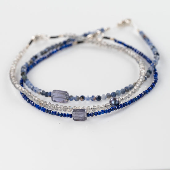 Load image into Gallery viewer, Labradorite + Pearl Beaded Bracelet
