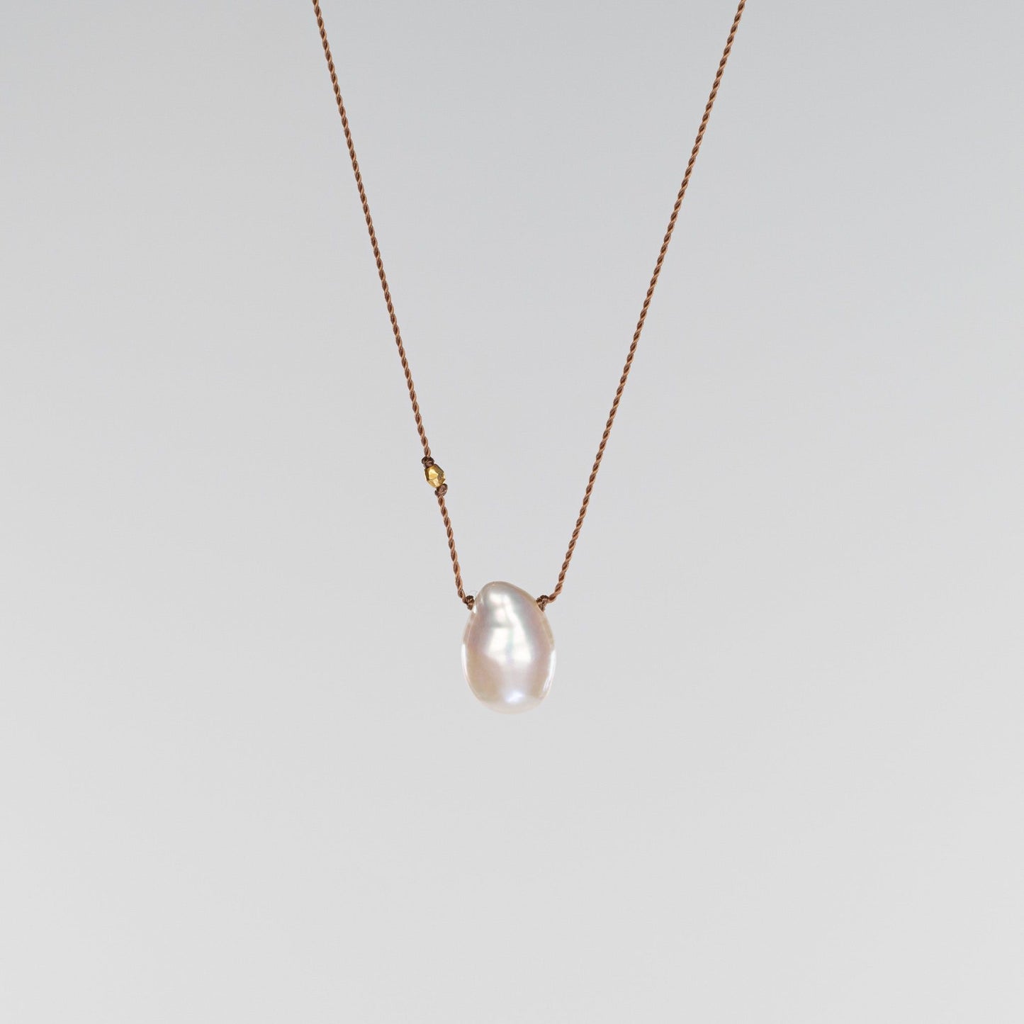 Load image into Gallery viewer, White Freshwater Pearl + 18K Bead Necklace
