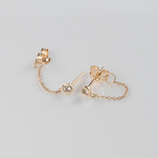 Load image into Gallery viewer, 14K Yellow Gold Round Chain Loop Earrings with White Sapphire Stud
